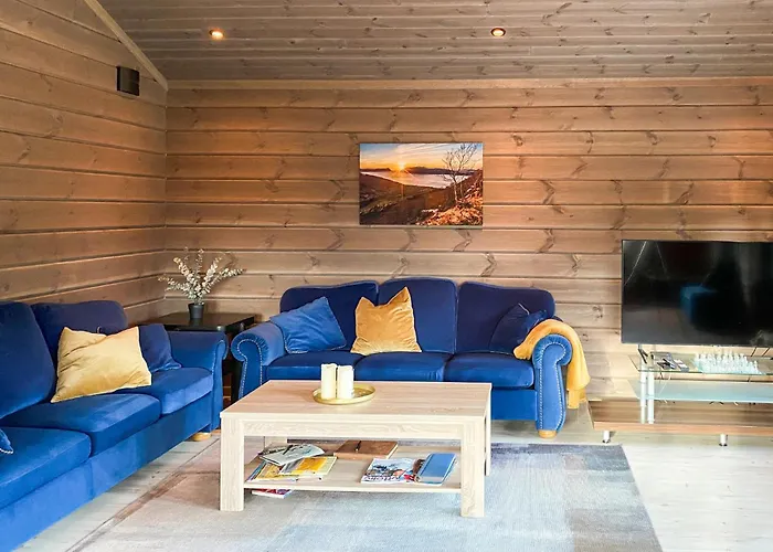 4 Bedroom Amazing In *